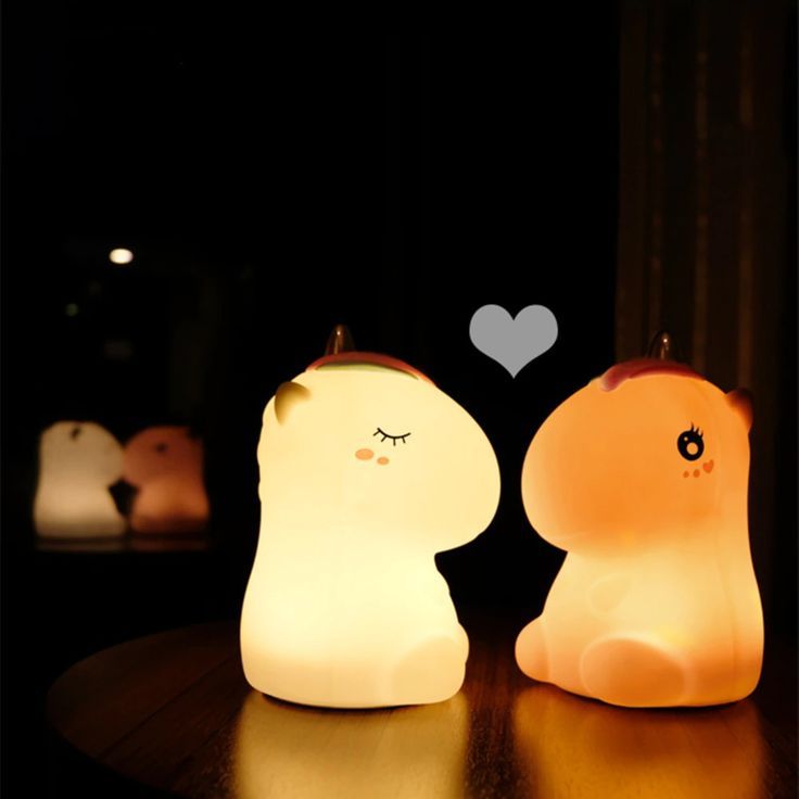 Unicorn Touch Rechargeable Colour Changing Silicone Lamp (Pink)