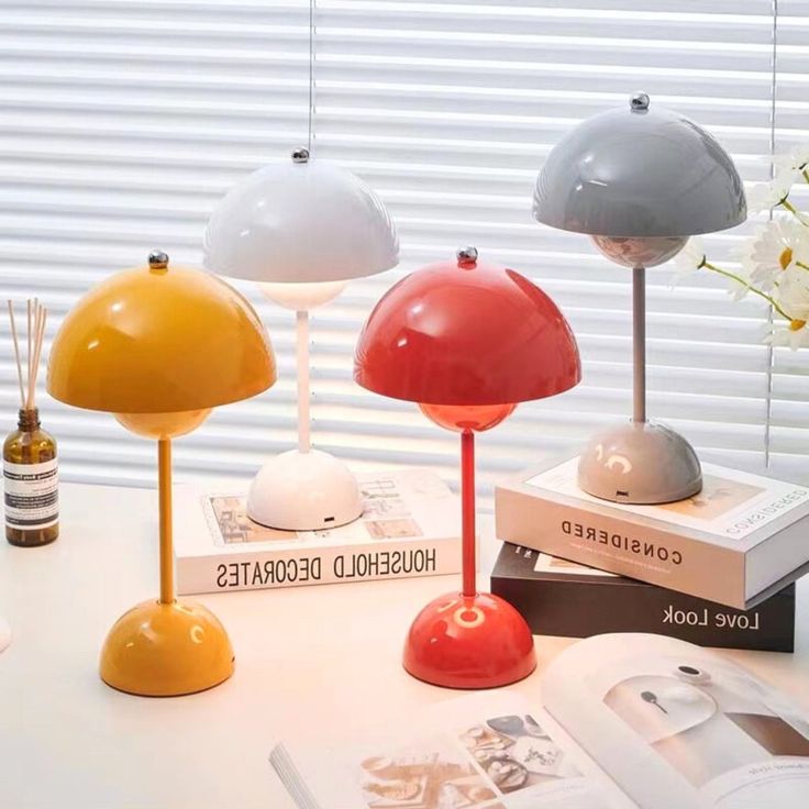 Flower Bud Mushroom Table Lamp