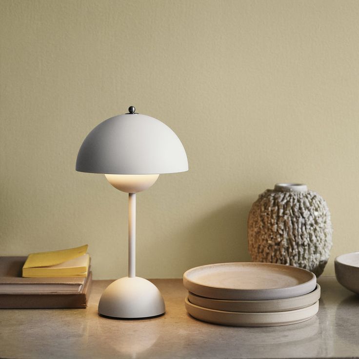 Flower Bud Mushroom Table Lamp