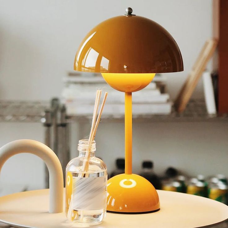 Flower Bud Mushroom Table Lamp