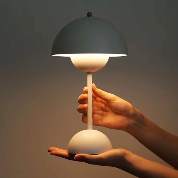 Flower Bud Mushroom Table Lamp