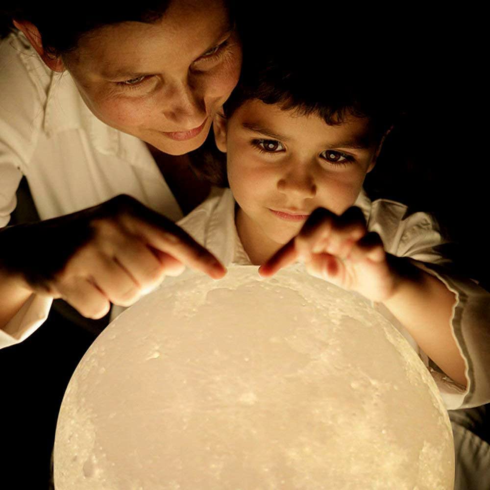 COLOUR CHANGING MOON LAMP