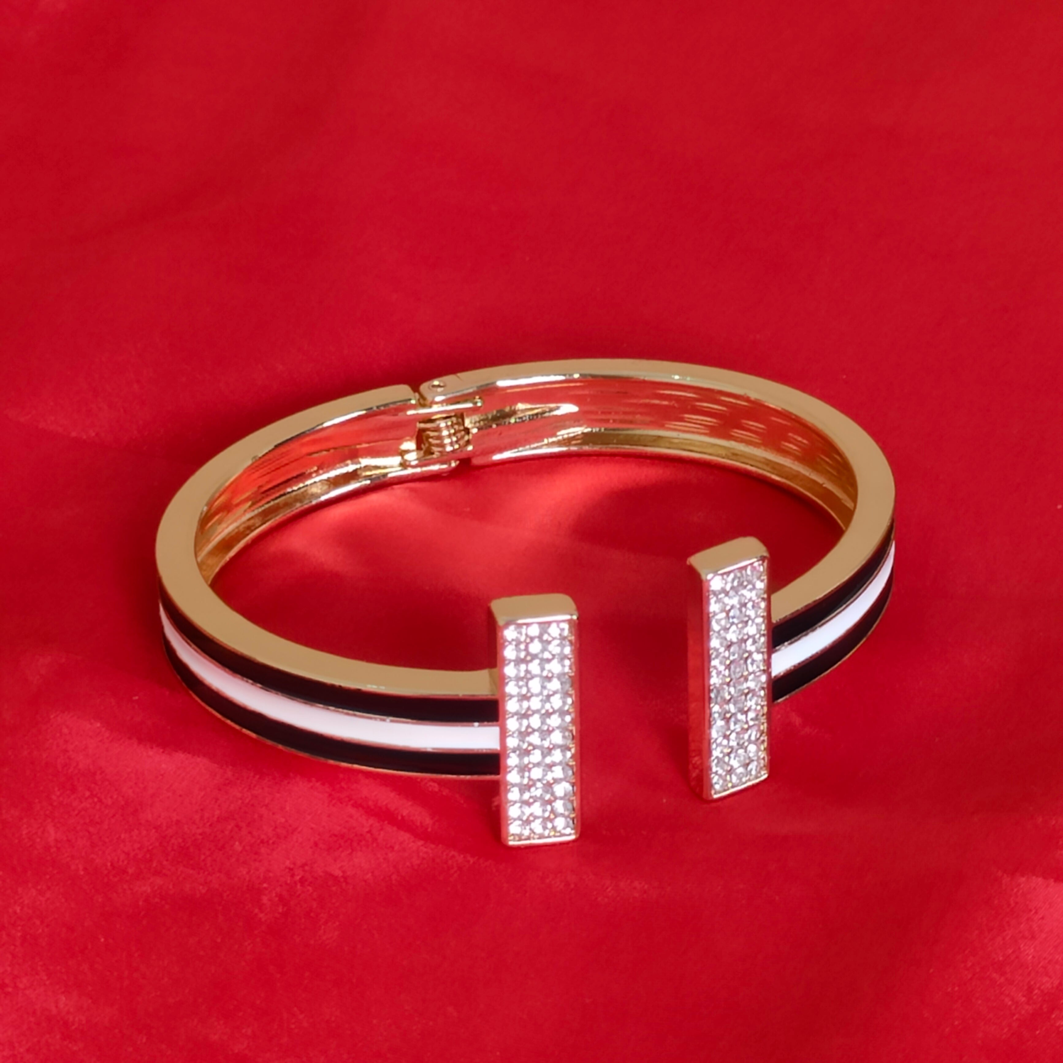 LUNARIA BRACELET