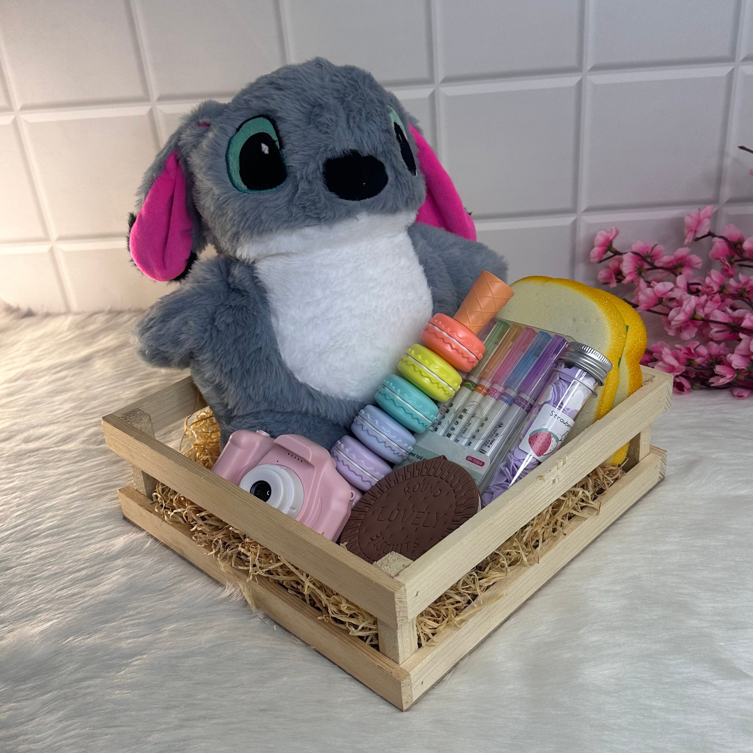 Snap & Snuggle: The Ultimate Gift Hamper for Cool Kids
