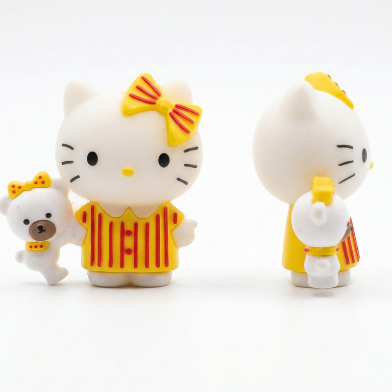 HELLO KITTY FRIDGE MAGNET