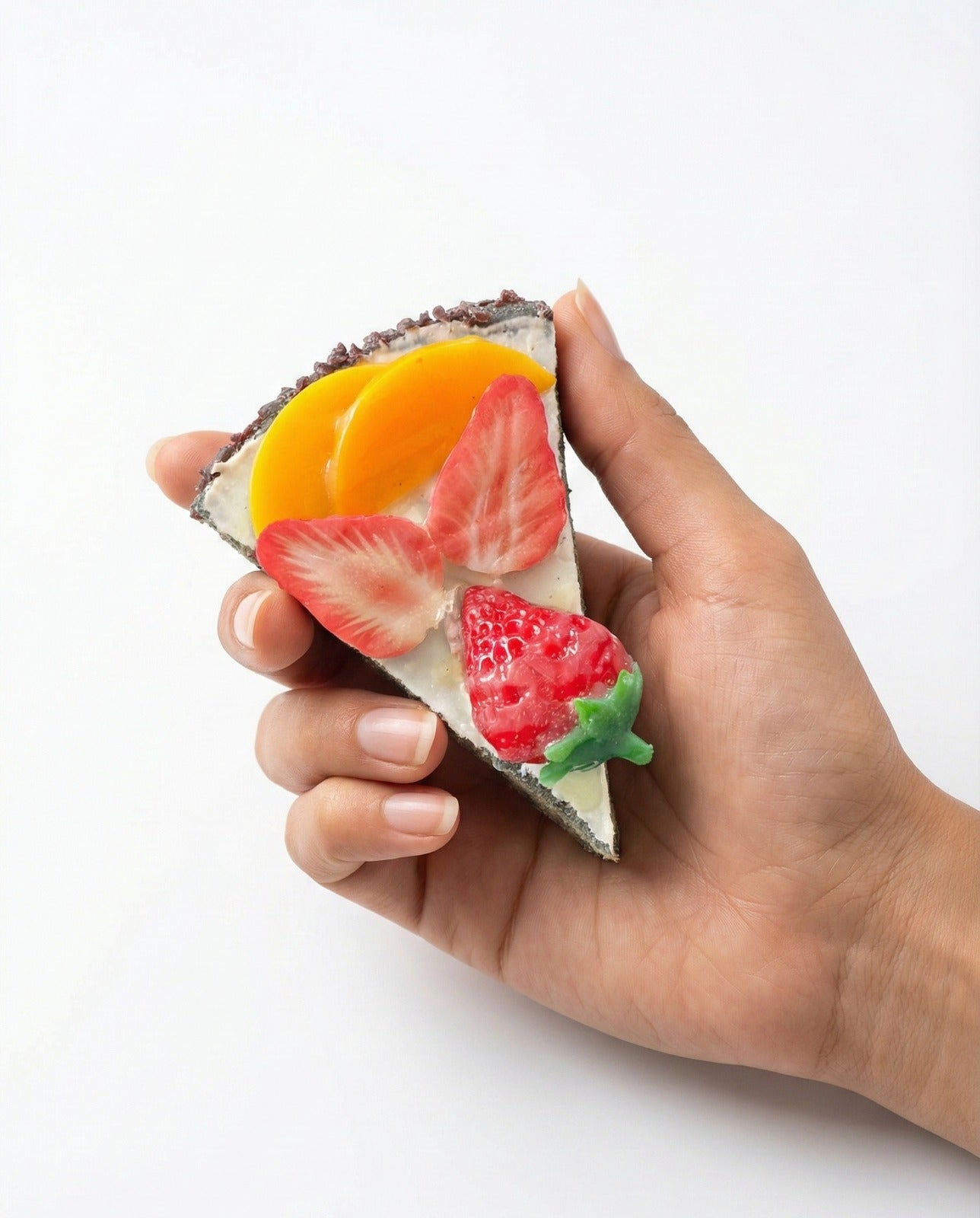 ORANGE STRAWBERRY PASTRY MAGNET