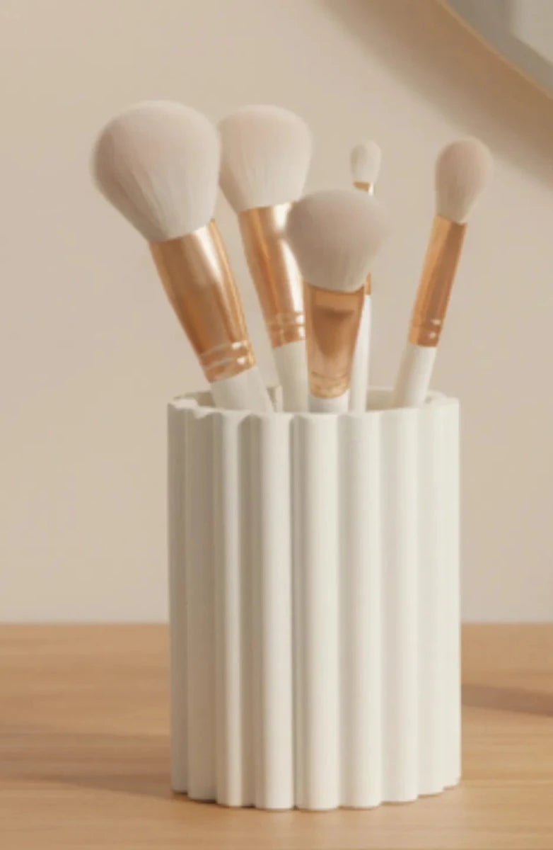 Modern Fluted Makeup Brush Holder Desk Organizer 🏛️✨ - PICKITT MARKET