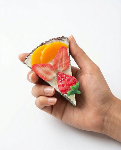 ORANGE STRAWBERRY PASTRY MAGNET - PICKITT MARKET